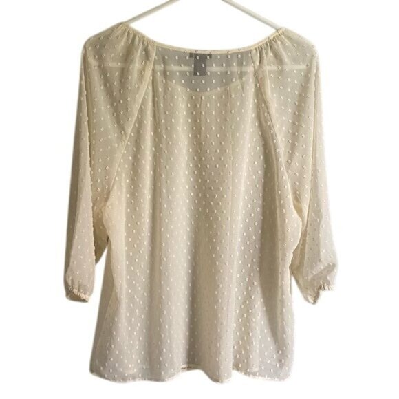 Ann Taylor Petite Sheer Textured Polyester Keyhole Blouse Petite Large - Picture 5 of 9